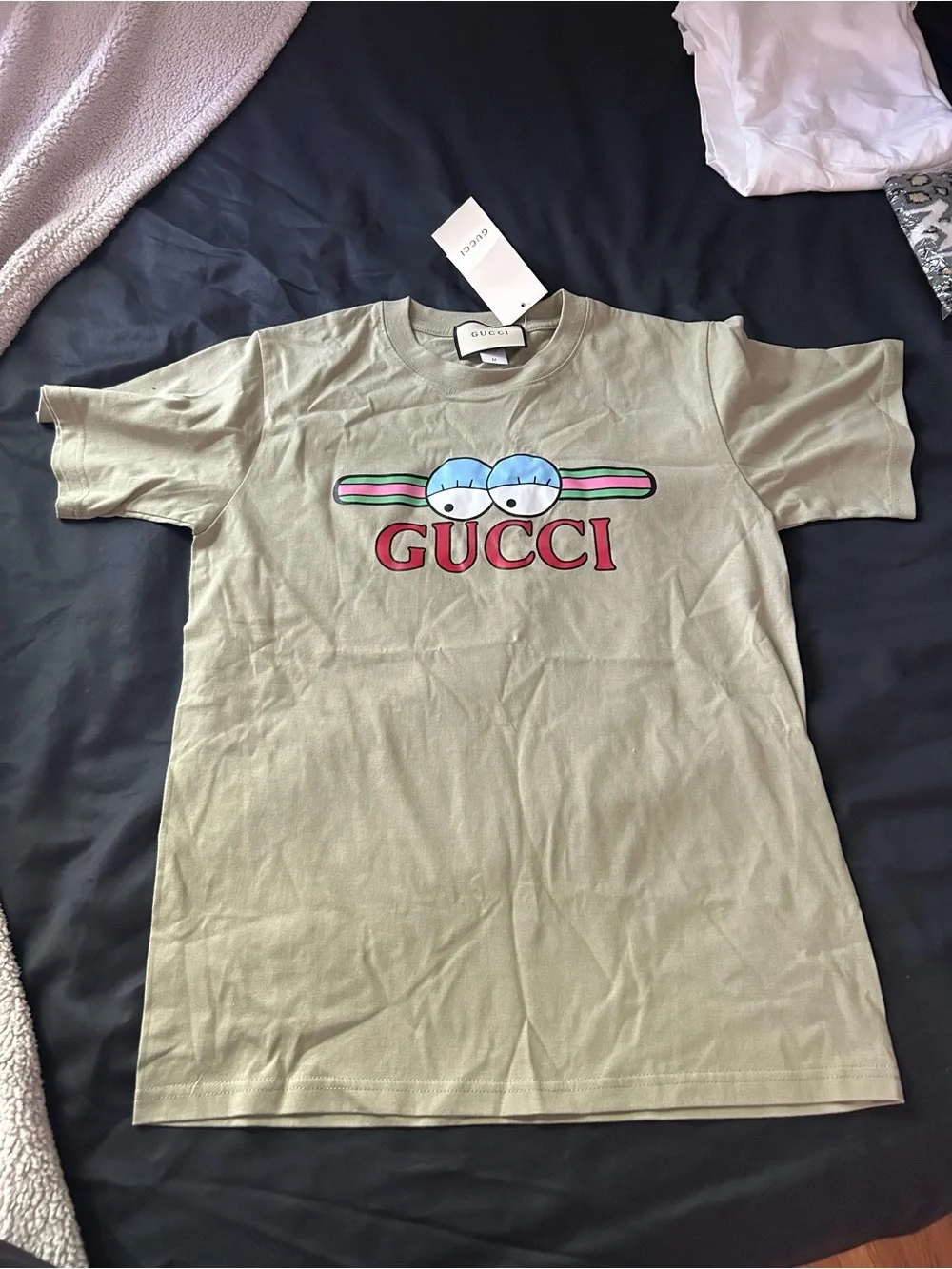 Gucci Short-Sleeve Logo Tee in Olive Green with Pink Accent